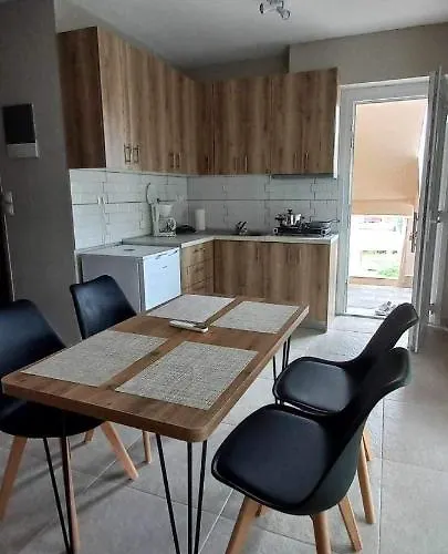 Aggeliki\'S Apartments